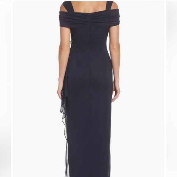 NWT Alex Embellished Cold Shoulder Column Evening Gown 132902 size 16 - Picture 7 of 9